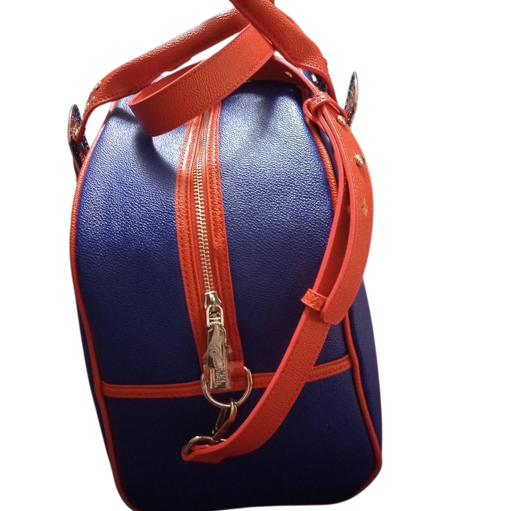 Von Dutch Original Red and Blue Rhinestones DuffleBag, NWT Hard To Find! - Picture 5 of 12